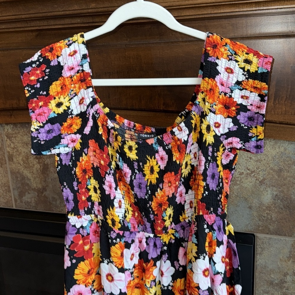 Torrid Maxi Challis Off-Shoulder Dress bright color flower smocked top 18/20 (2) - Picture 4 of 12